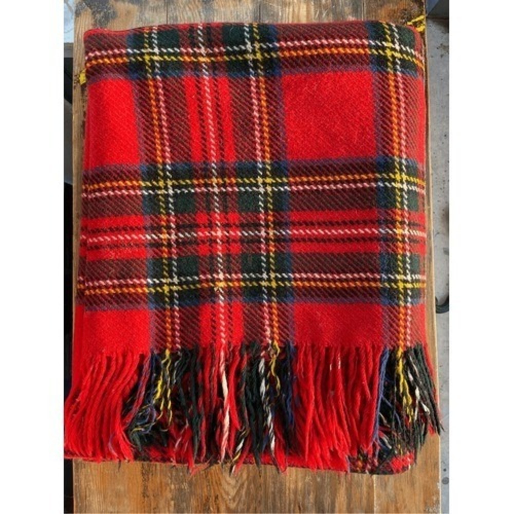 Edgars of Edinburgh Wool Throw Blanket Unisex 70x54 Red Excellent Royal Stewart